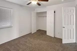 133 S Langtry Ln, Jarrell, TX 76537 - Photo 16