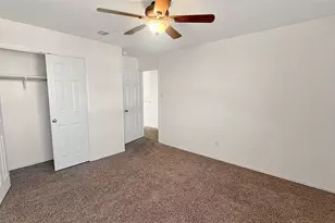 133 S Langtry Ln, Jarrell, TX 76537 - Photo 14