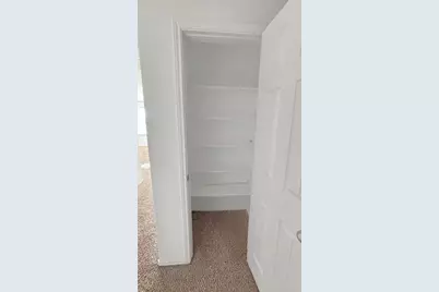 133 S Langtry Lane, Jarrell, TX 76537 - Photo 18