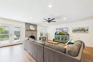 2706 Grennock Dr, Austin, TX 78745 - Photo 10