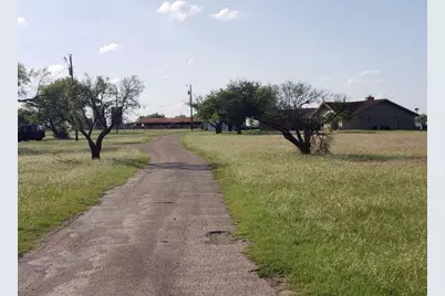 7947 County Road 1255, Lampasas, TX 76550 - Photo 34