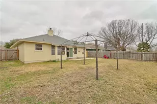 202 Quail Cir, Hutto, TX 78634 - Photo 24