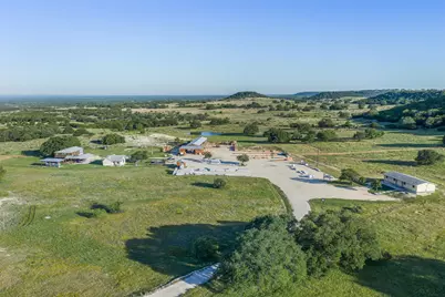 1081 County Road 1320, Lampasas, TX 76550 - Photo 6