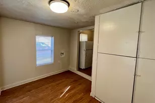 514 Ruddy St, Lockhart, TX 78644 - Photo 6