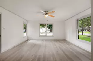 1711 S Main St, Georgetown, TX 78626 - Photo 22