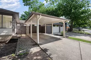 1711 S Main St, Georgetown, TX 78626 - Photo 38