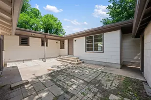 1711 S Main St, Georgetown, TX 78626 - Photo 32