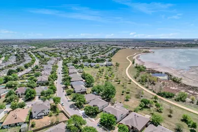4029 Lake Edge Way, Pflugerville, TX 78660 - Photo 30