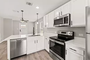 20 Tate Ln, Round Rock, TX 78665 - Photo 2