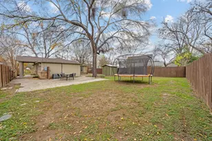 912 Mansell Ave, Austin, TX 78702 - Photo 2