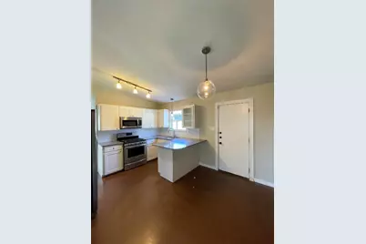 1806 Blue Crest Drive #B, Austin, TX 78704 - Photo 4