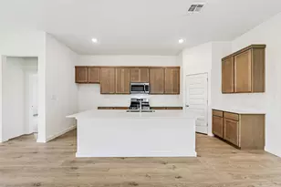 113 Malibu, Hutto, TX 78634 - Photo 12
