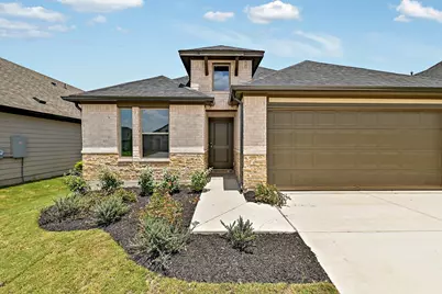 113 Malibu, Hutto, TX 78634 - Photo 1
