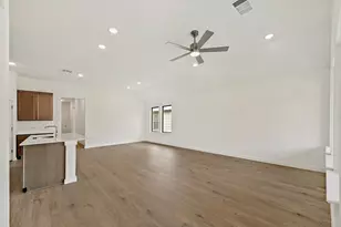 113 Malibu, Hutto, TX 78634 - Photo 10