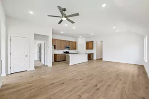 113 Malibu, Hutto, TX 78634 - Photo 8