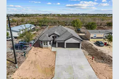 242 Amaranta Lane, Del Valle, TX 78616 - Photo 4