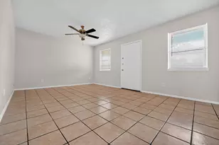 306 Calhoun Dr, Rockdale, TX 76567 - Photo 6