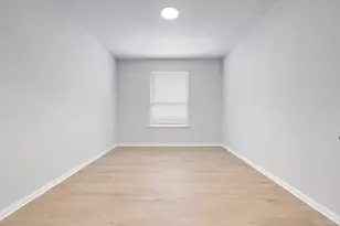 132 Condesa St, Kyle, TX 78640 - Photo 16