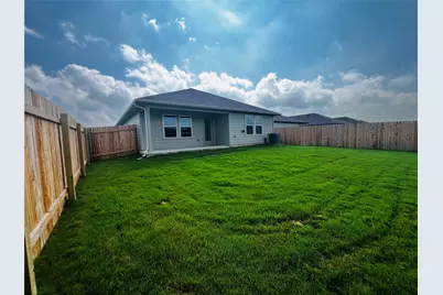 315 Darwin Place, Lockhart, TX 78644 - Photo 14