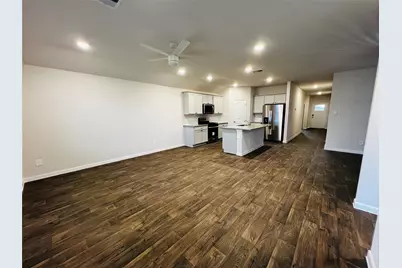 315 Darwin Place, Lockhart, TX 78644 - Photo 2