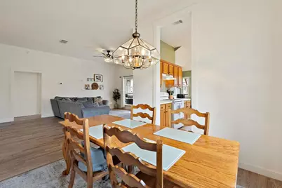 1808 Cedarlawn Street, Taylor, TX 76574 - Photo 6