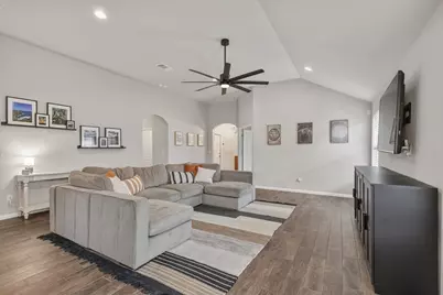 201 Little Draw Lane, Leander, TX 78641 - Photo 8