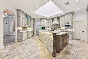 142 Llano Ct, Cedar Creek, TX 78612 - Photo 6