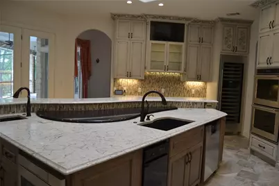 142 Llano Court, Cedar Creek, TX 78612 - Photo 34