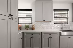 2501 E 11th St, Austin, TX 78702 - Photo 16