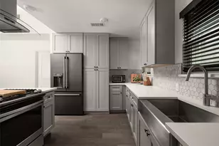 2501 E 11th St, Austin, TX 78702 - Photo 14