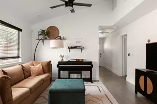 2501 E 11th St, Austin, TX 78702 - Photo 12