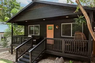 2501 E 11th St, Austin, TX 78702 - Photo 6