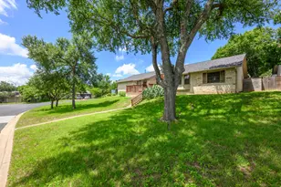 7210 Smokey Hill Rd, Austin, TX 78736 - Photo 2