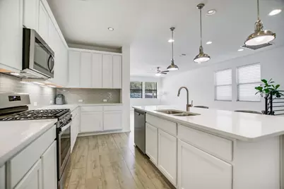 9106 Moonstone Drive, Austin, TX 78729 - Photo 8