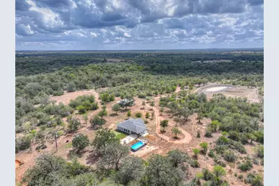 2354 Fm 2438, Seguin, TX 78155 - Photo 30