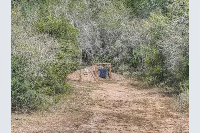 2354 Fm 2438, Seguin, TX 78155 - Photo 36