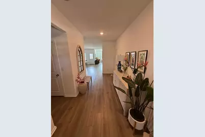 380 Mendoza, Kyle, TX 78640 - Photo 4