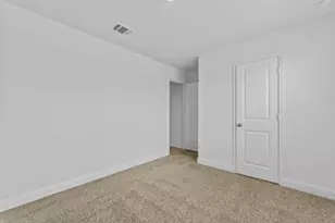 269 Rivers Edge Dr, Georgetown, TX 78628 - Photo 8