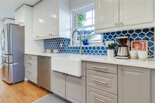 2908 Perry Ln, Austin, TX 78731 - Photo 10