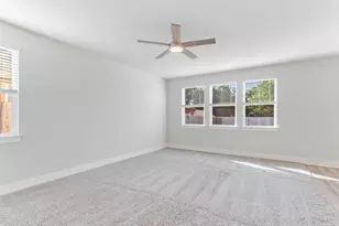 525 Longmount Cv, Liberty Hill, TX 78642 - Photo 12