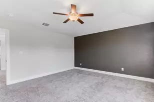 525 Longmount Cv, Liberty Hill, TX 78642 - Photo 20