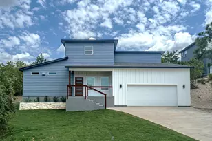 173 Kahalulu Dr, Bastrop, TX 78602 - Photo 6