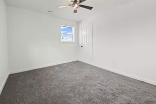 173 Kahalulu Dr, Bastrop, TX 78602 - Photo 22