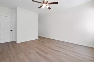 173 Kahalulu Dr, Bastrop, TX 78602 - Photo 10
