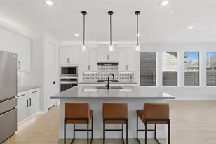 195 Grand Cyn Wy, Kyle, TX 78640 - Photo 10