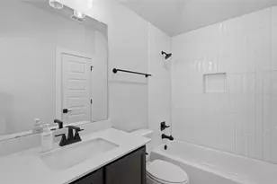 195 Grand Cyn Wy, Kyle, TX 78640 - Photo 34