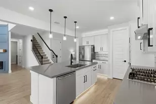 195 Grand Cyn Wy, Kyle, TX 78640 - Photo 16