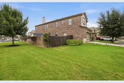 2950 E Old Settlers Boulevard #29, Round Rock, TX 78665 - Photo 4