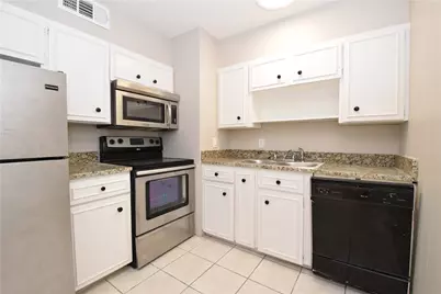 2404 Longview Street #103, Austin, TX 78705 - Photo 8