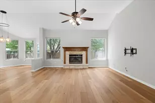 5301 Deerwood Ln, Austin, TX 78730 - Photo 6